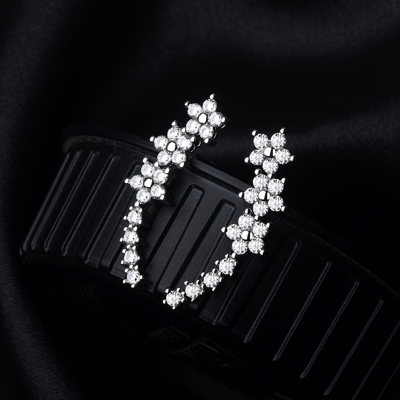 Élodie™ — Orecchini raffinati dal fascino luminoso.